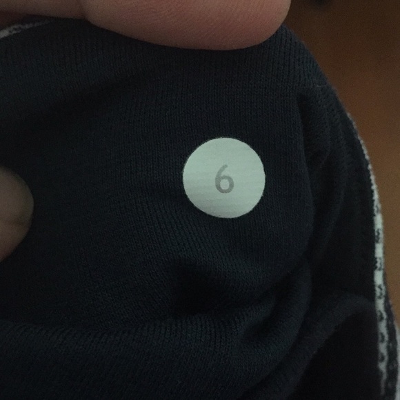 Lululemon gingham wunder under crops - Picture 4 of 5